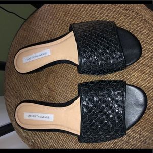 Brand New Size 6 Saks off Fifth Leather Slide
